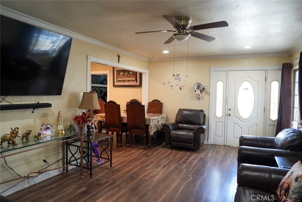 1512 W 153rd