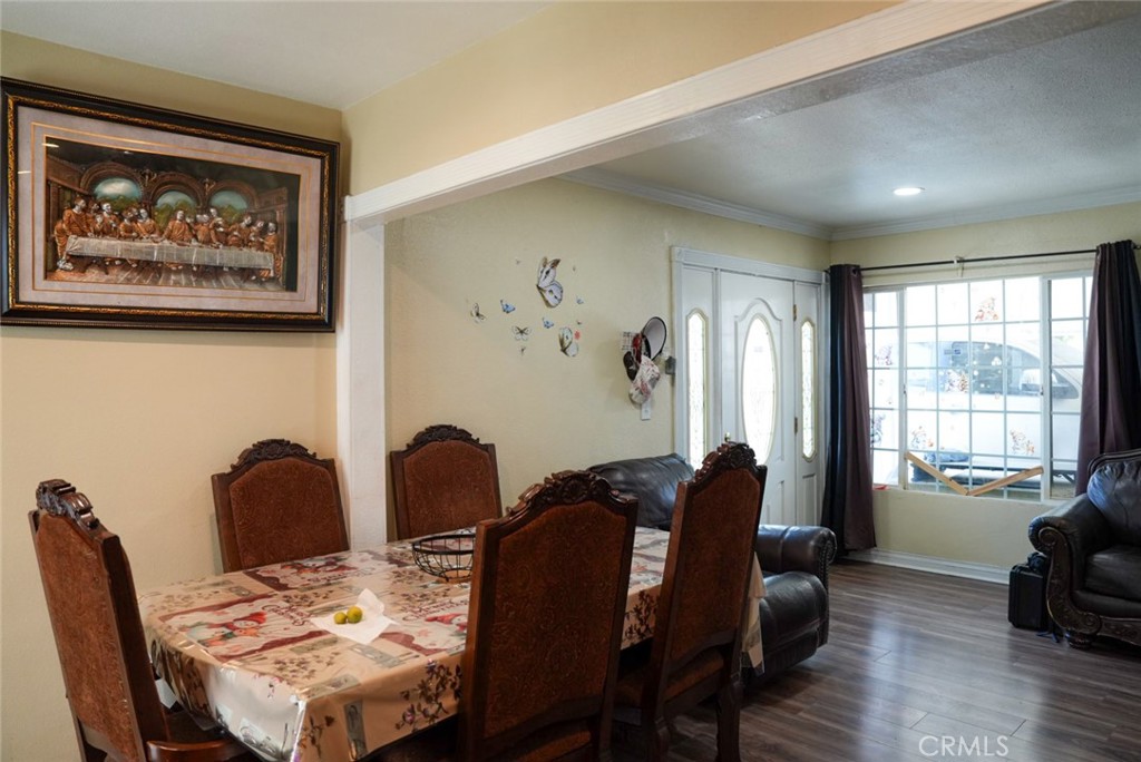 1512 W 153rd