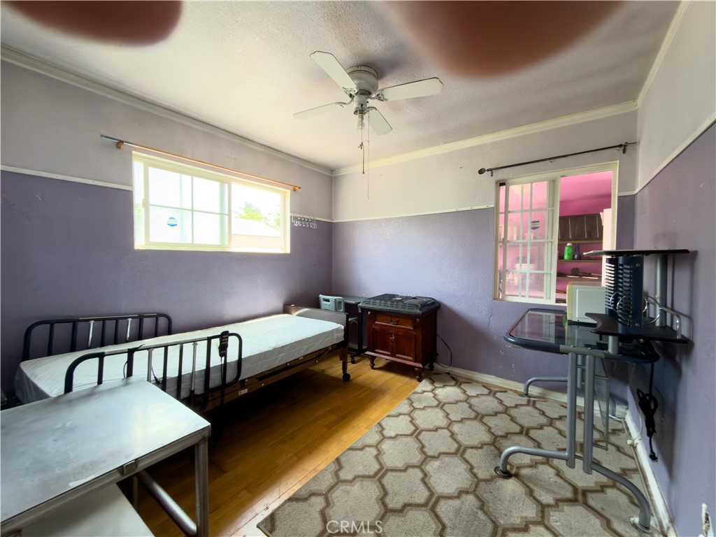 1512 W 153rd