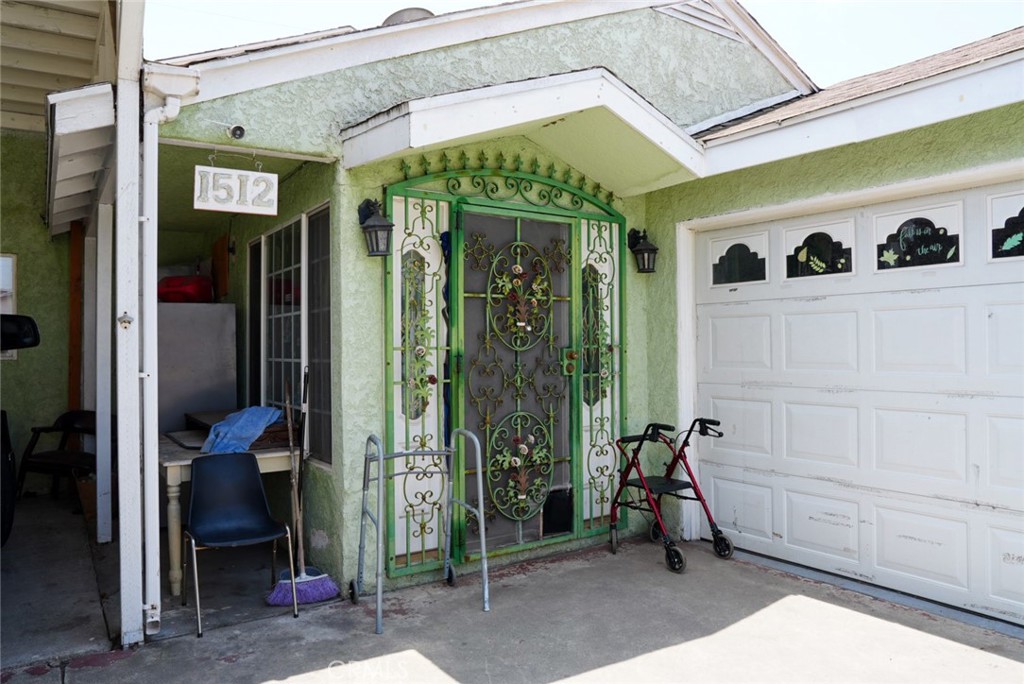 1512 W 153rd
