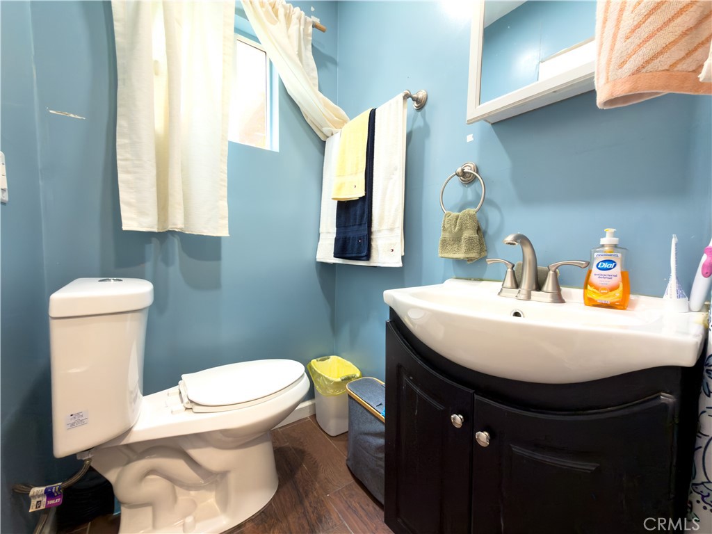 1512 W 153rd