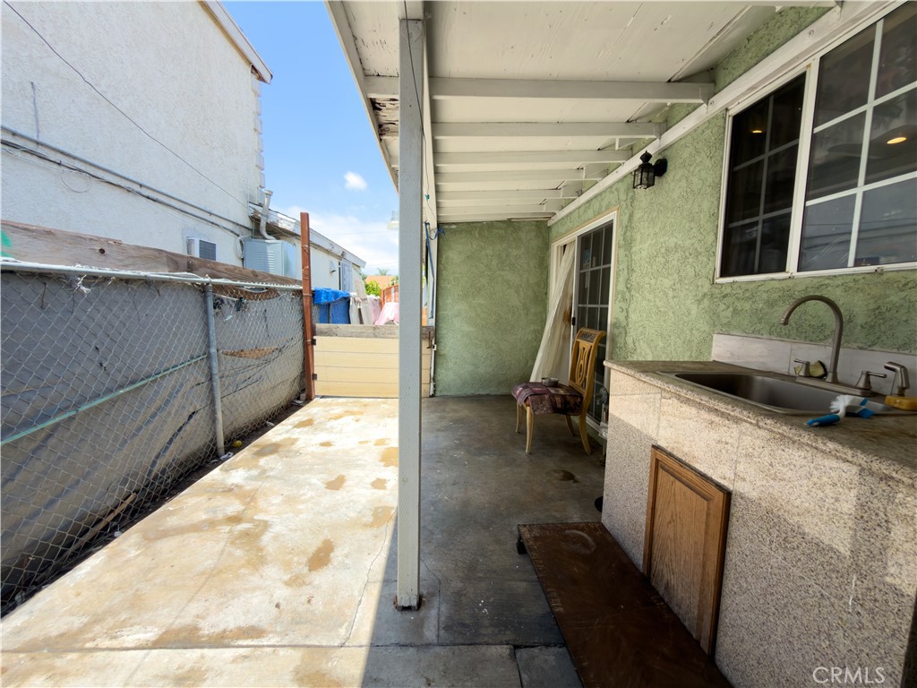 1512 W 153rd