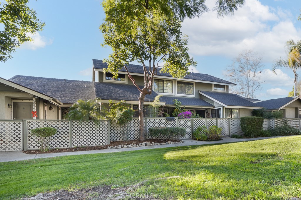 8365 Honeysuckle Place