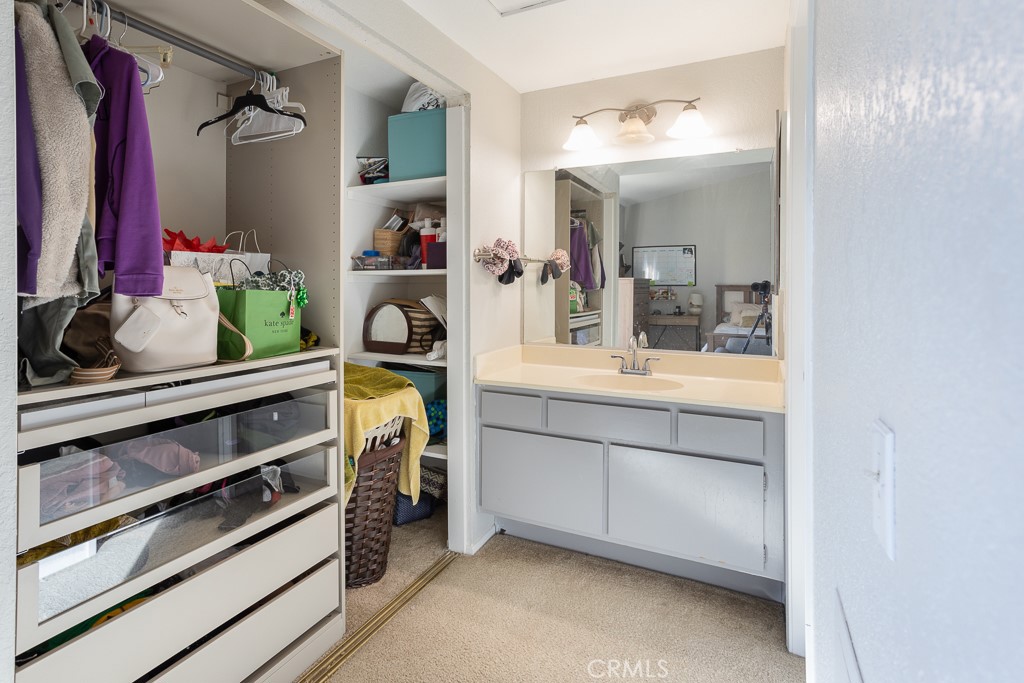 8365 Honeysuckle Place