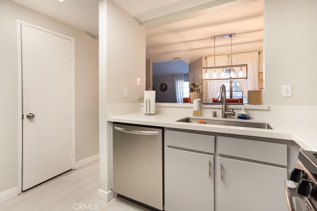 8365 Honeysuckle Place