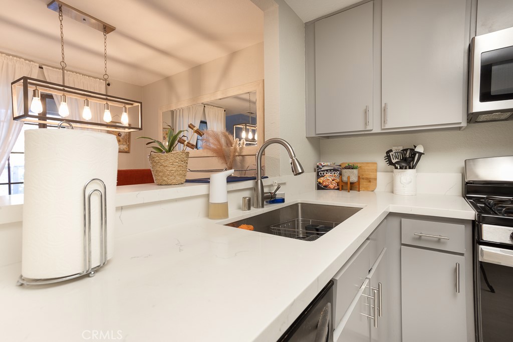 8365 Honeysuckle Place