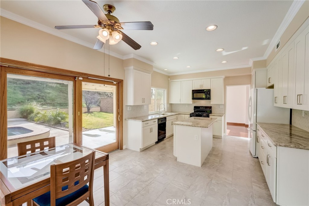 1255 Rosemary Circle