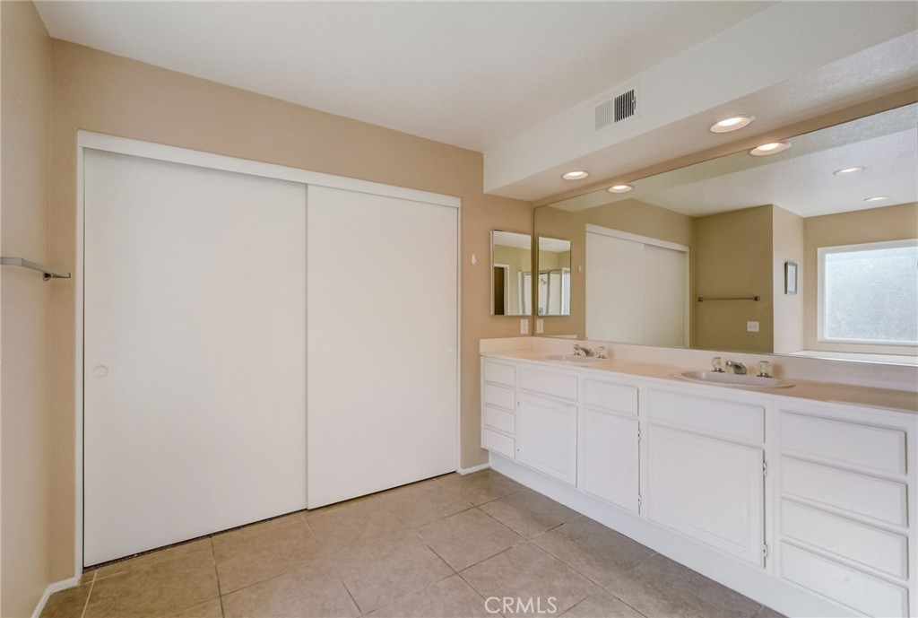 1255 Rosemary Circle