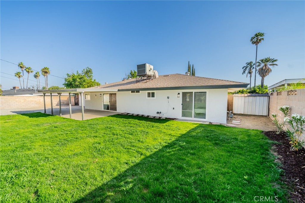 5731 Magnolia Avenue