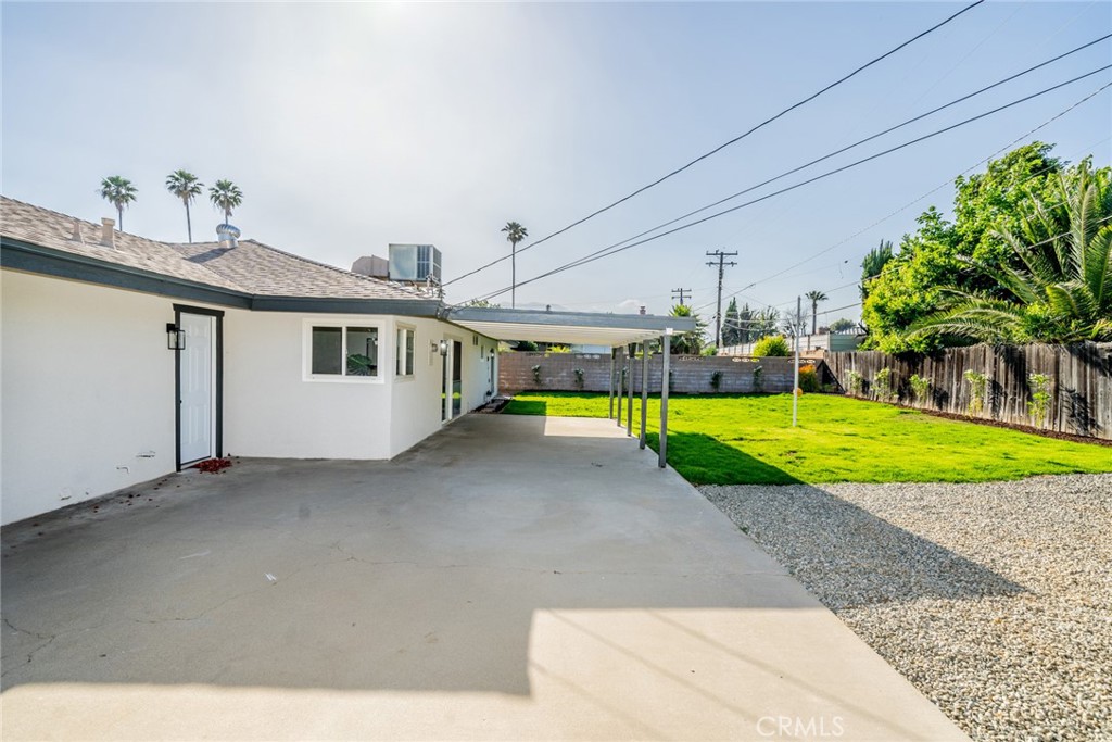 5731 Magnolia Avenue