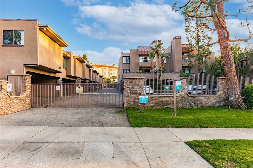 8300 Manitoba Street 229