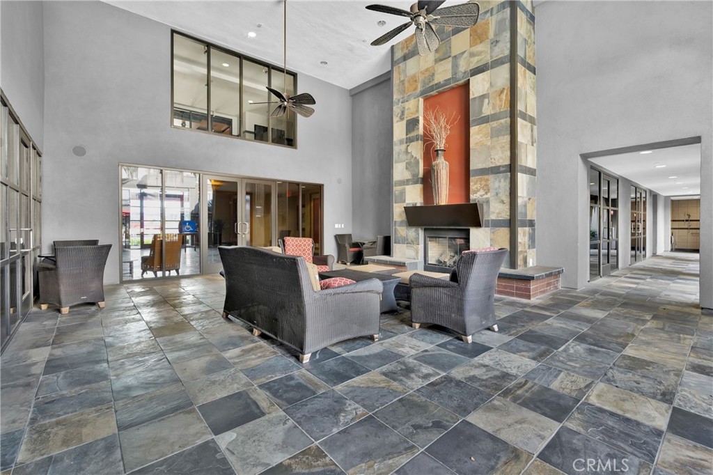 1801 E Katella Avenue 4010