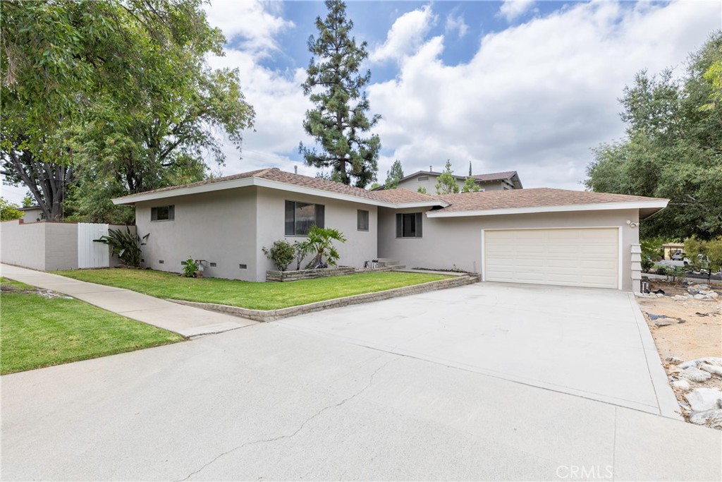 3026 Lansbury Avenue