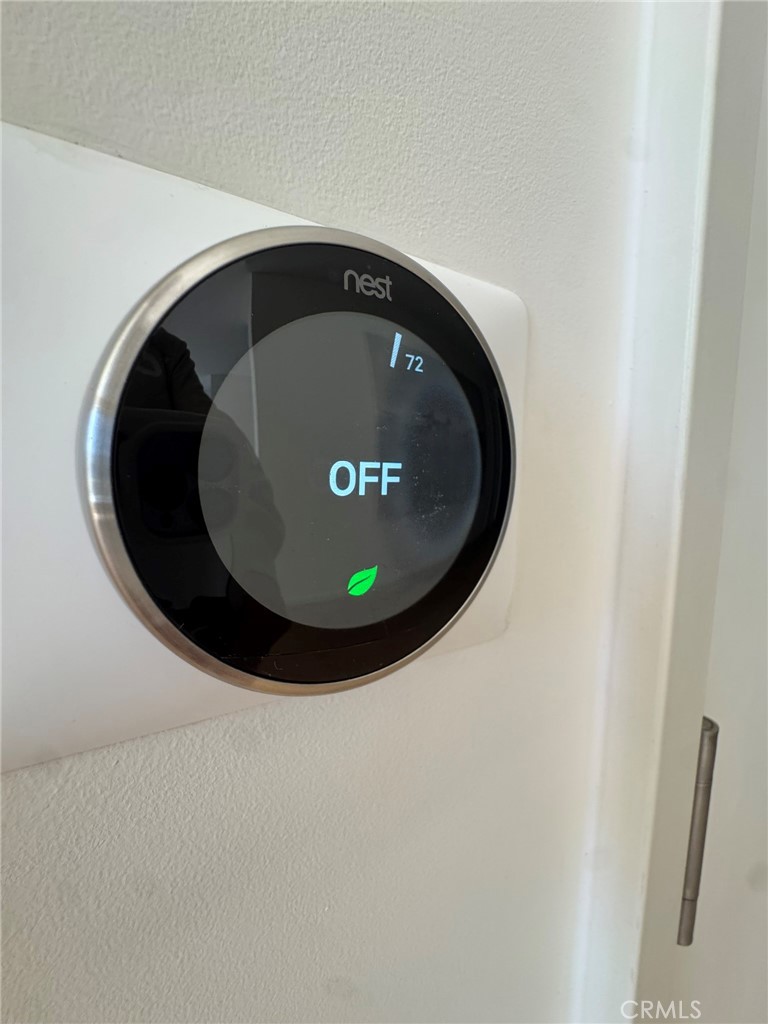 877 Francisco Street 1606