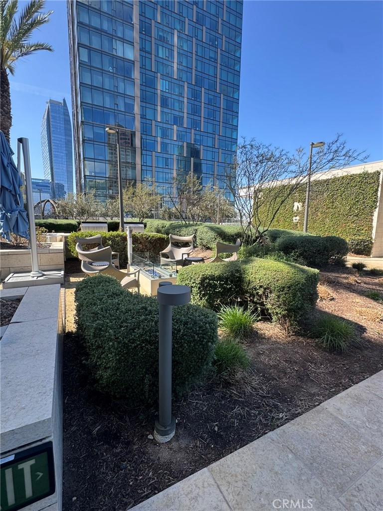 877 Francisco Street 1606