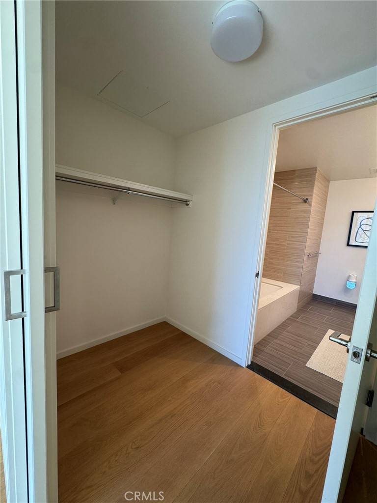 877 Francisco Street 1606