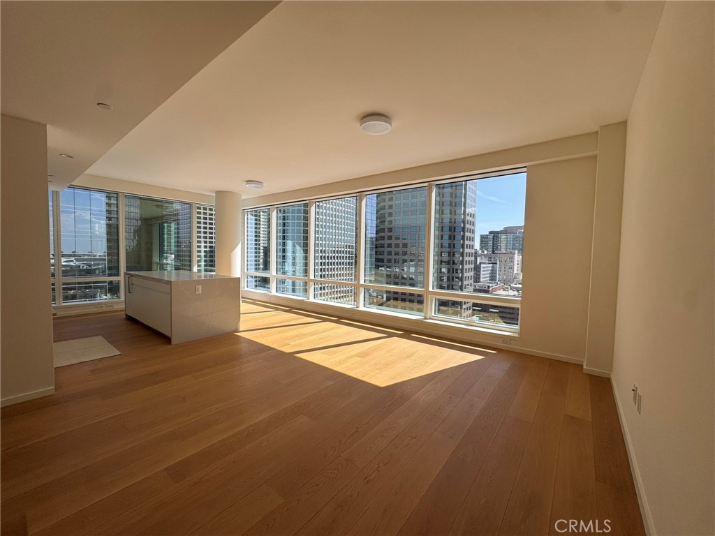 877 Francisco Street 1606