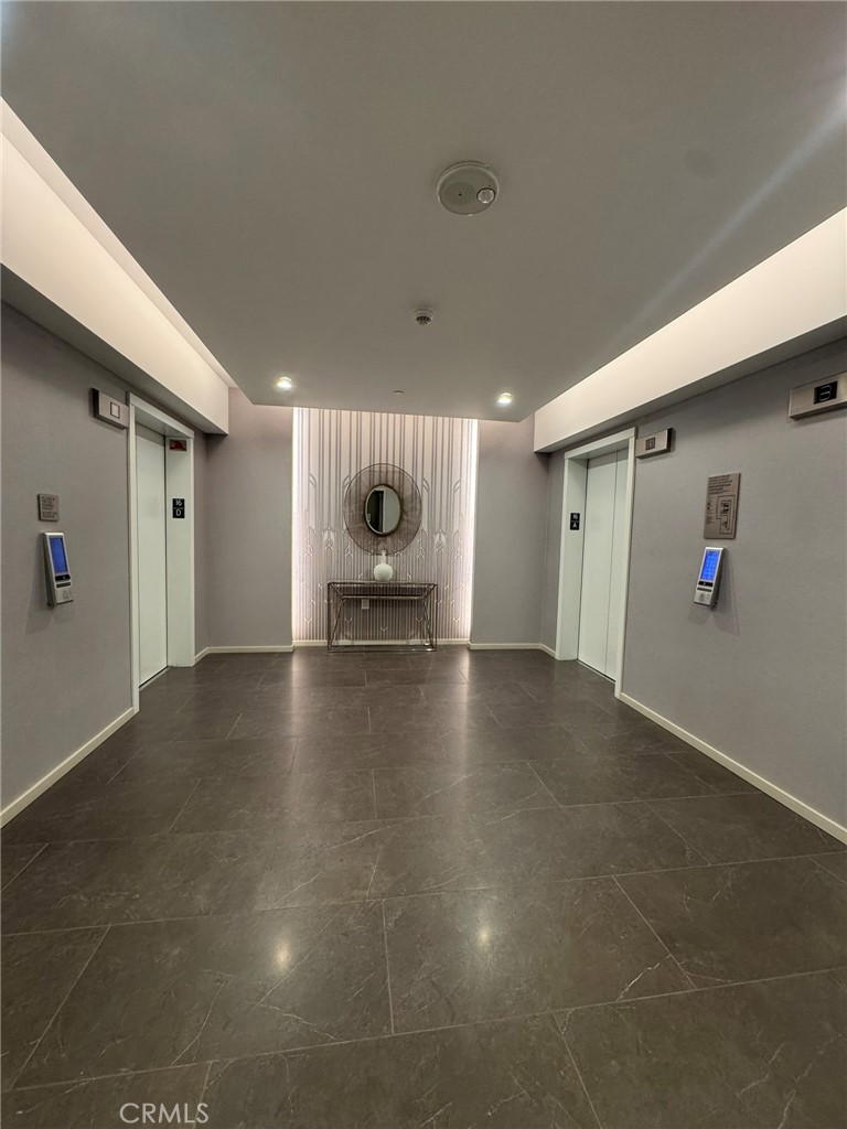 877 Francisco Street 1606