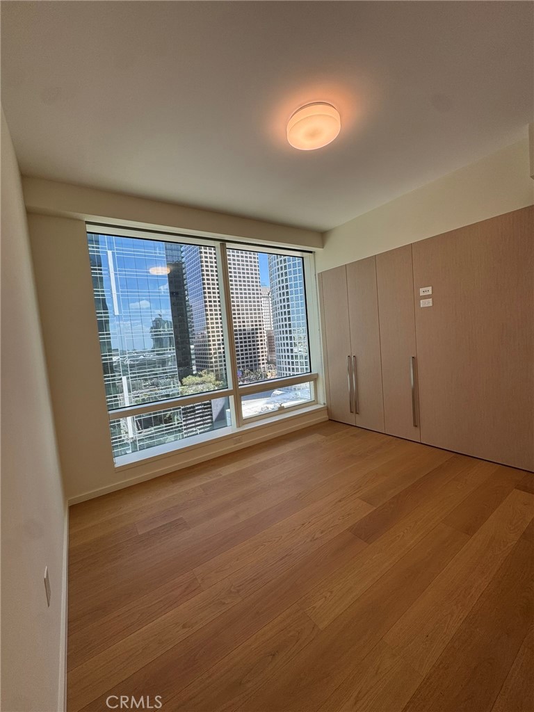 877 Francisco Street 1606