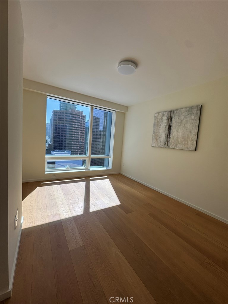 877 Francisco Street 1606