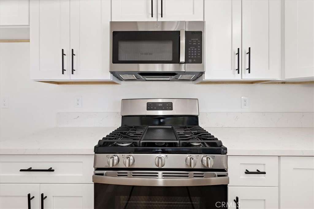 14421 Chandler Street