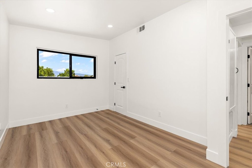 14421 Chandler Street