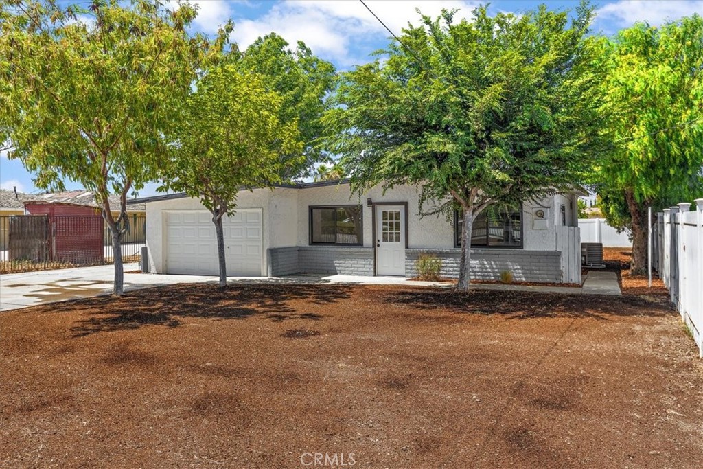 14421 Chandler Street