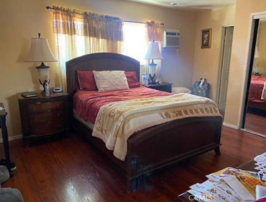 18722 Strathern Street