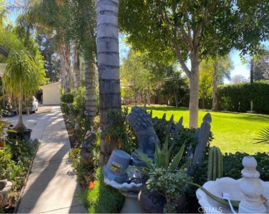 18722 Strathern Street