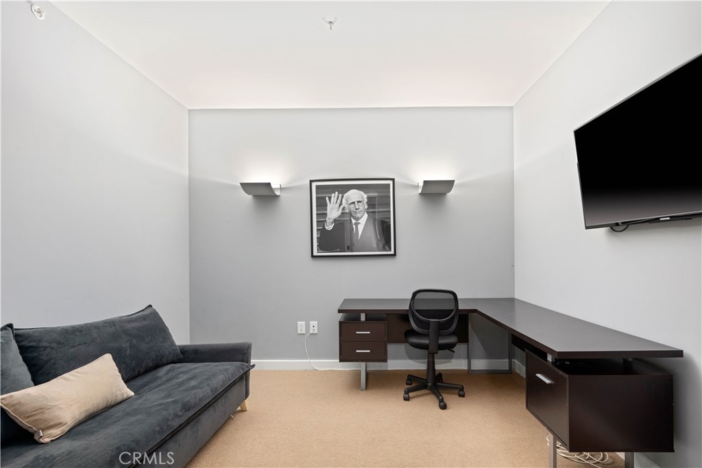 6250 Hollywood Boulevard 4D