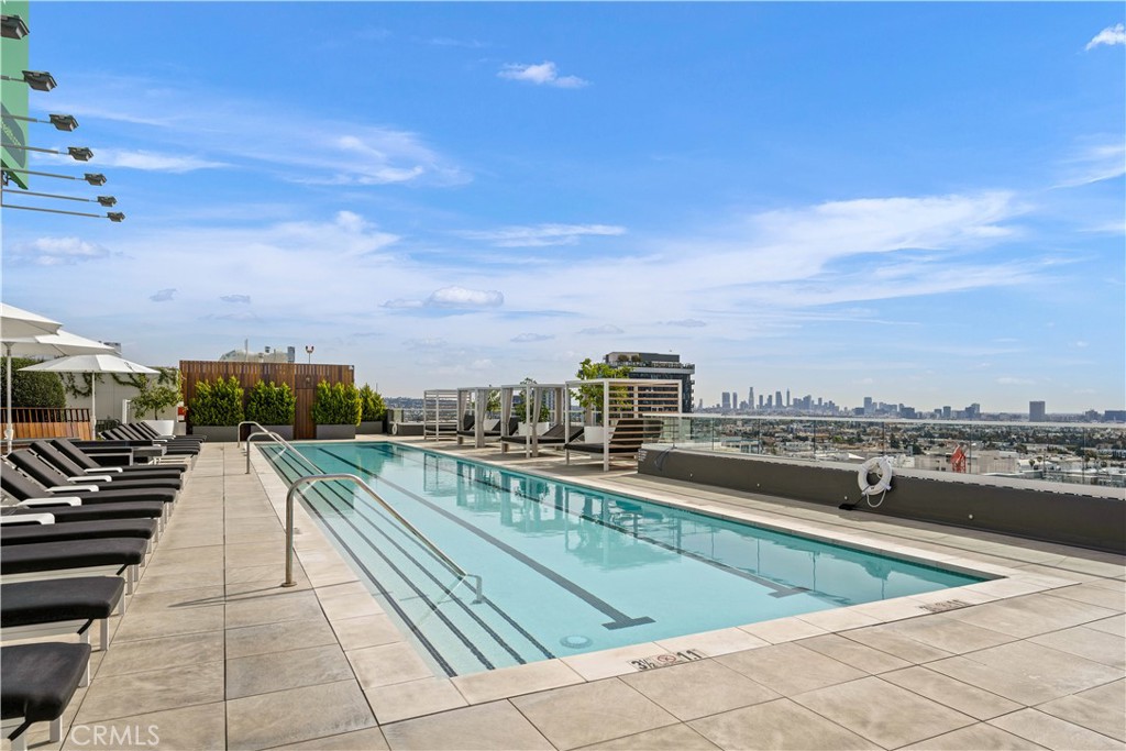 6250 Hollywood Boulevard 4D