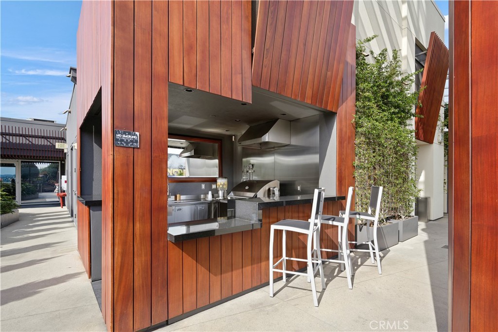 6250 Hollywood Boulevard 4D