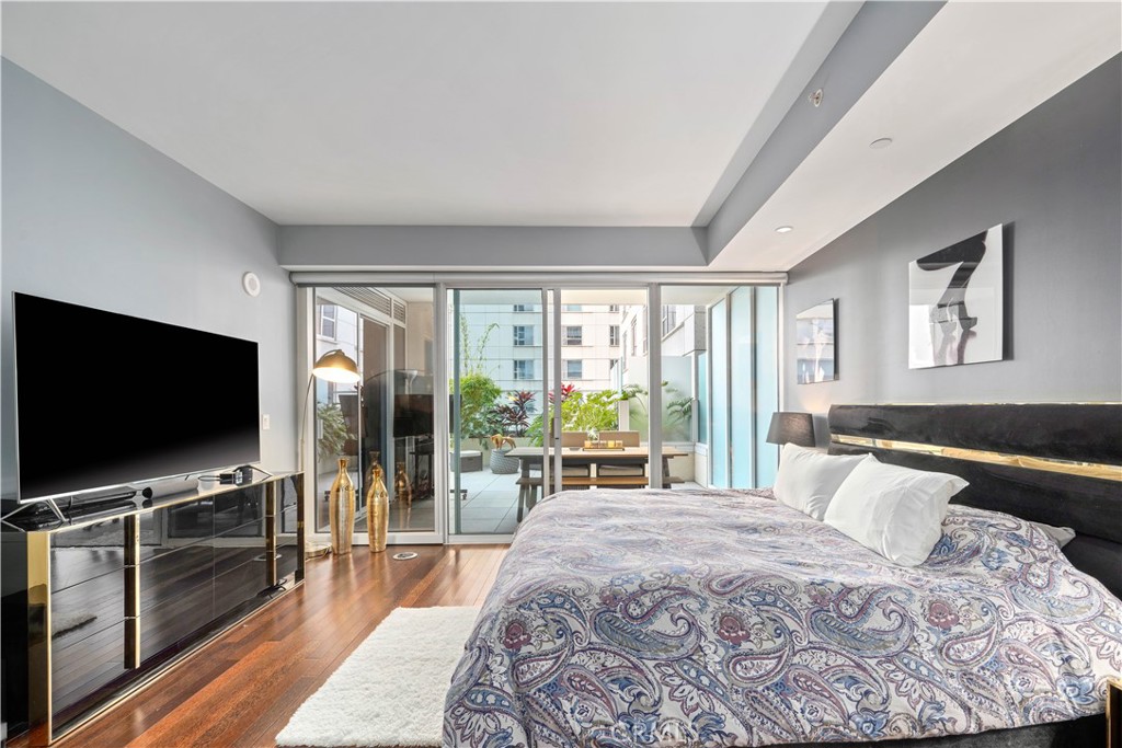 6250 Hollywood Boulevard 4D