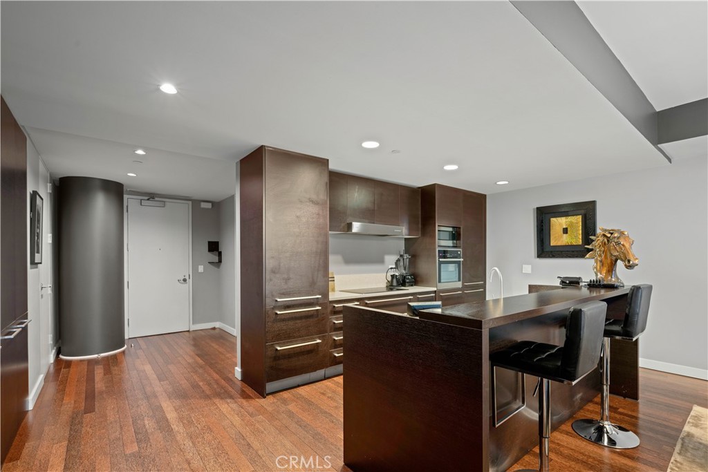 6250 Hollywood Boulevard 4D