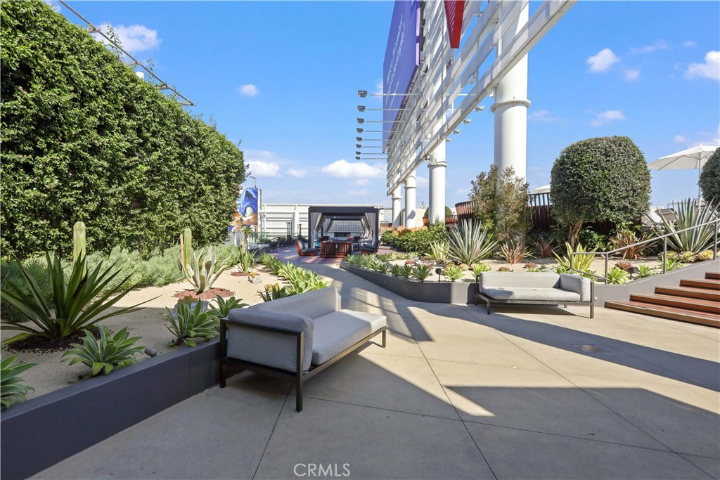 6250 Hollywood Boulevard 4D