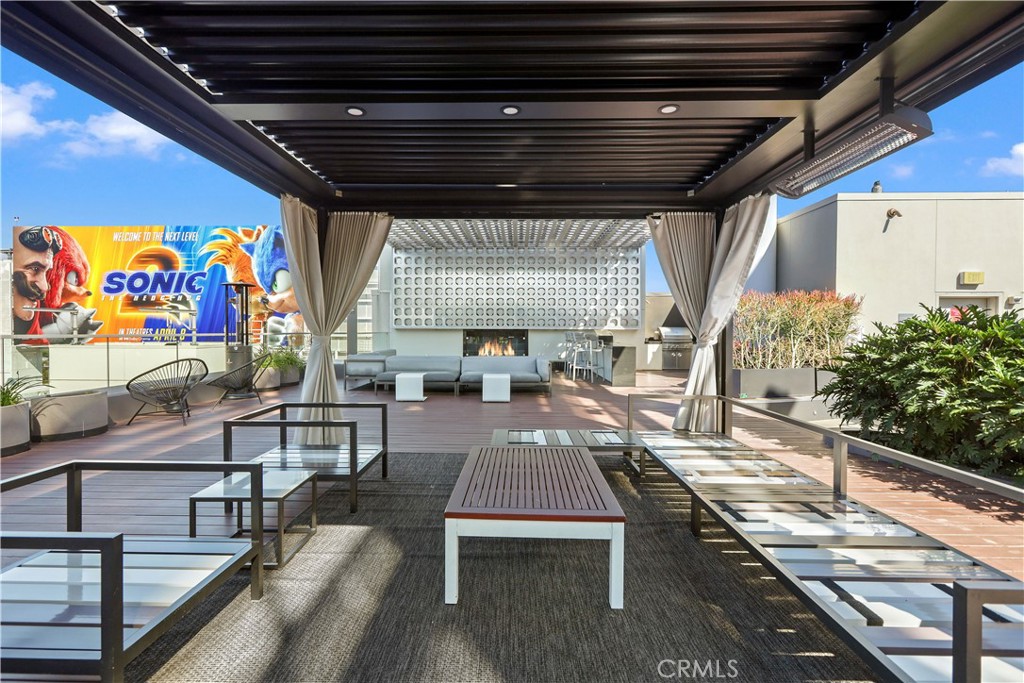 6250 Hollywood Boulevard 4D