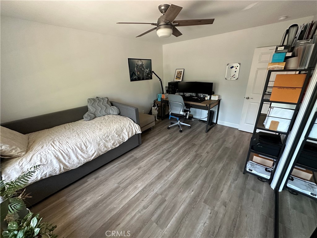 14623 Weddington Street