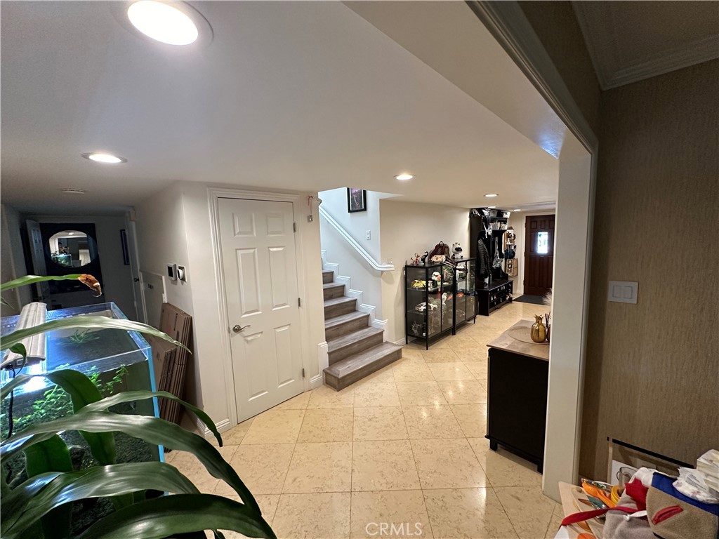 14623 Weddington Street