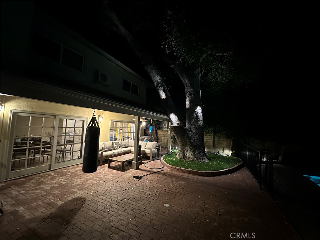 14623 Weddington Street