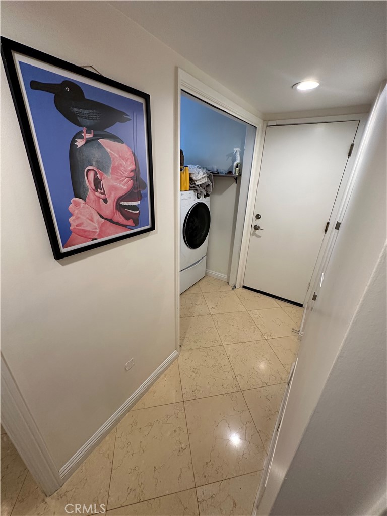 14623 Weddington Street