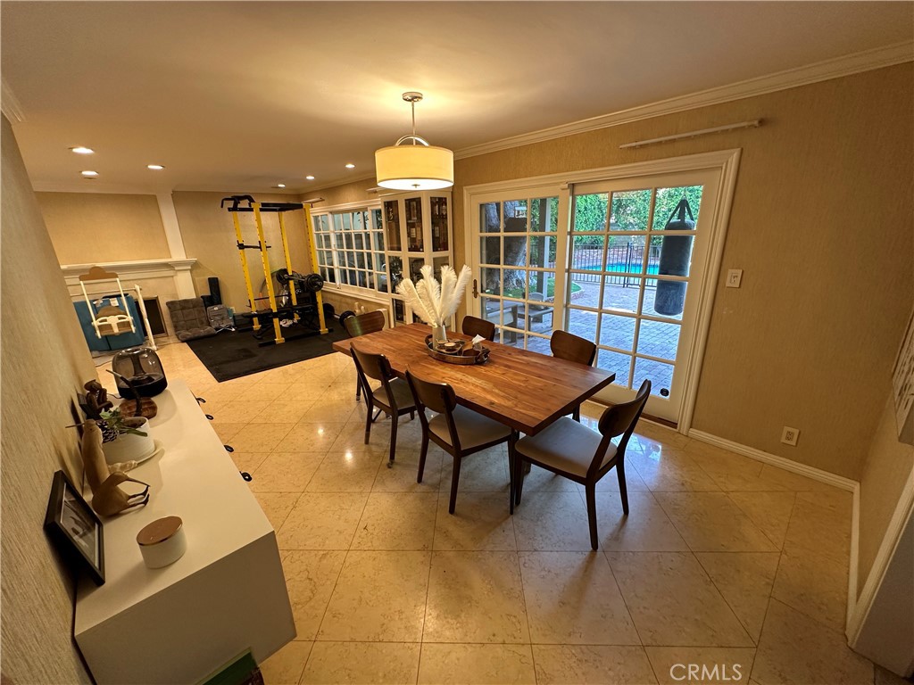 14623 Weddington Street