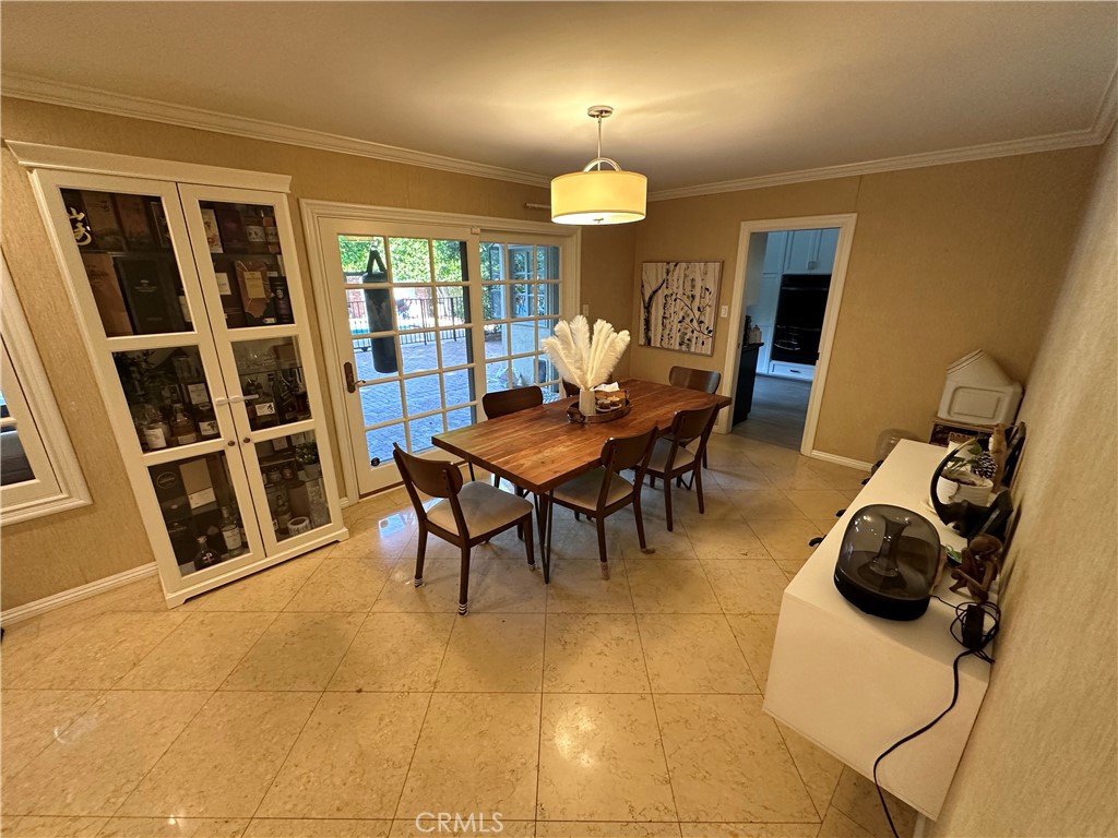 14623 Weddington Street