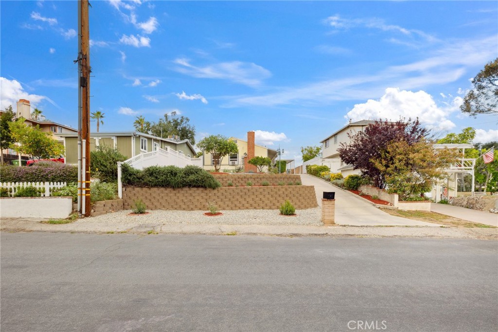 10708 Sable Avenue