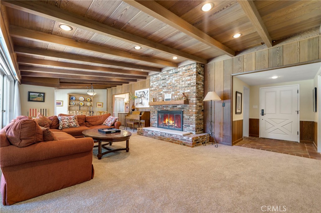 17300 Sunburst Street