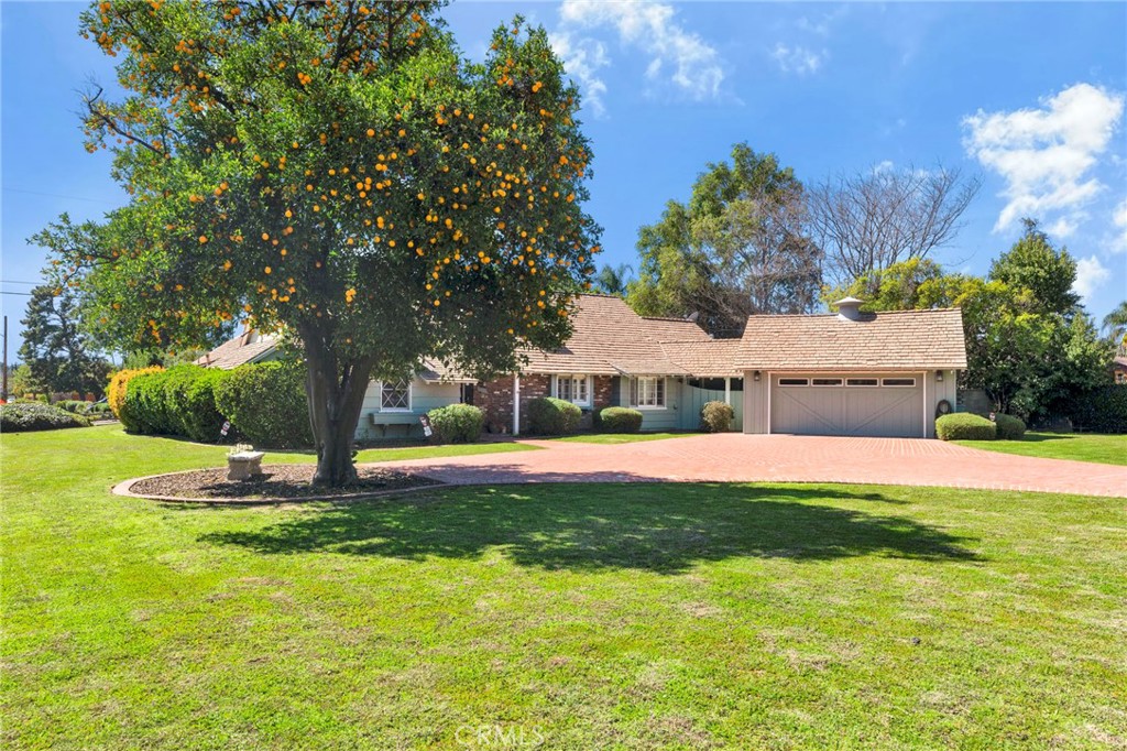 17300 Sunburst Street