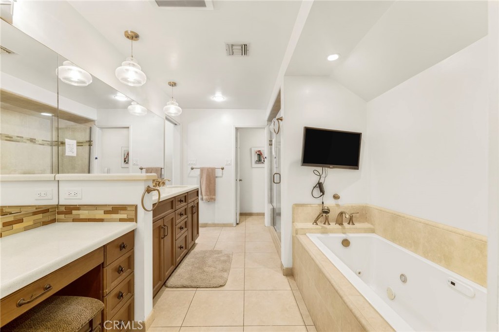 17300 Sunburst Street