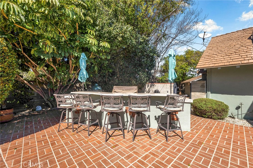 17300 Sunburst Street