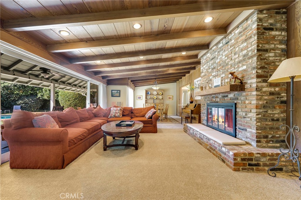 17300 Sunburst Street