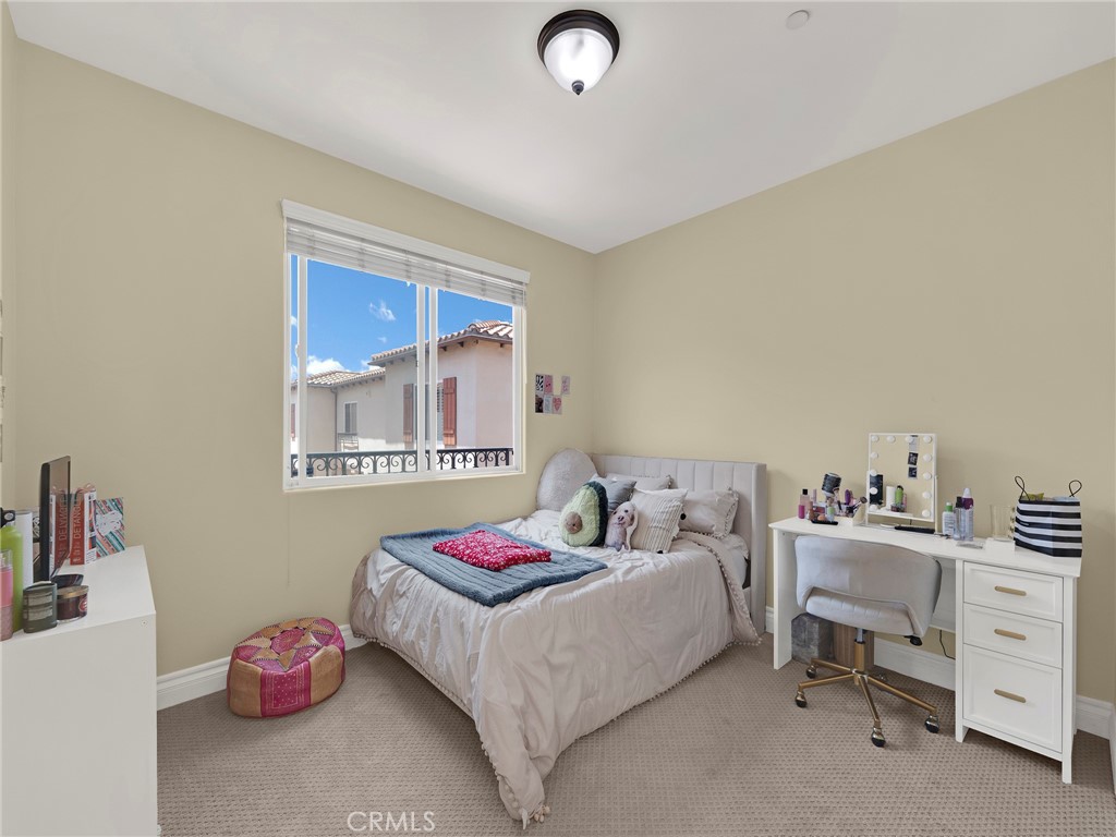 5753 White Oak Avenue 3