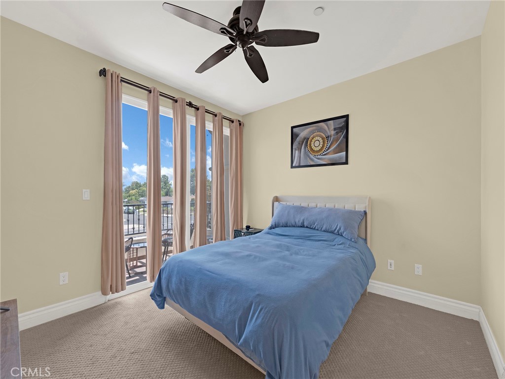 5753 White Oak Avenue 3